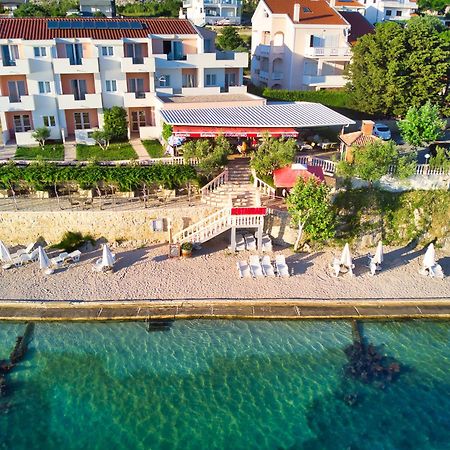 Pension Augustino Miletici Bagian luar foto