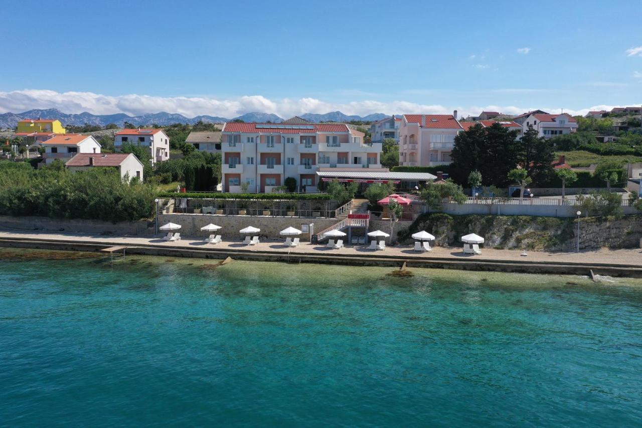 Pension Augustino Miletici Bagian luar foto