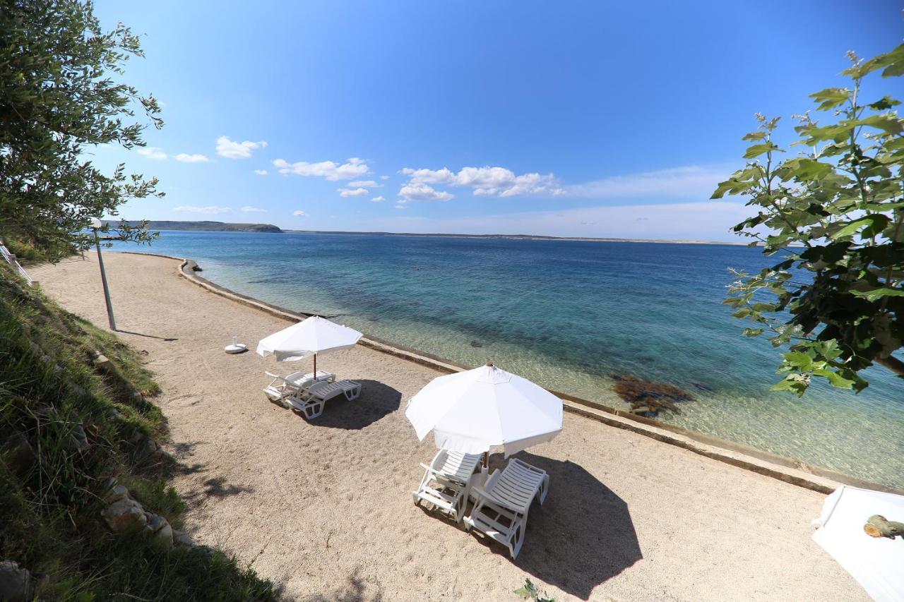 Pension Augustino Miletici Bagian luar foto