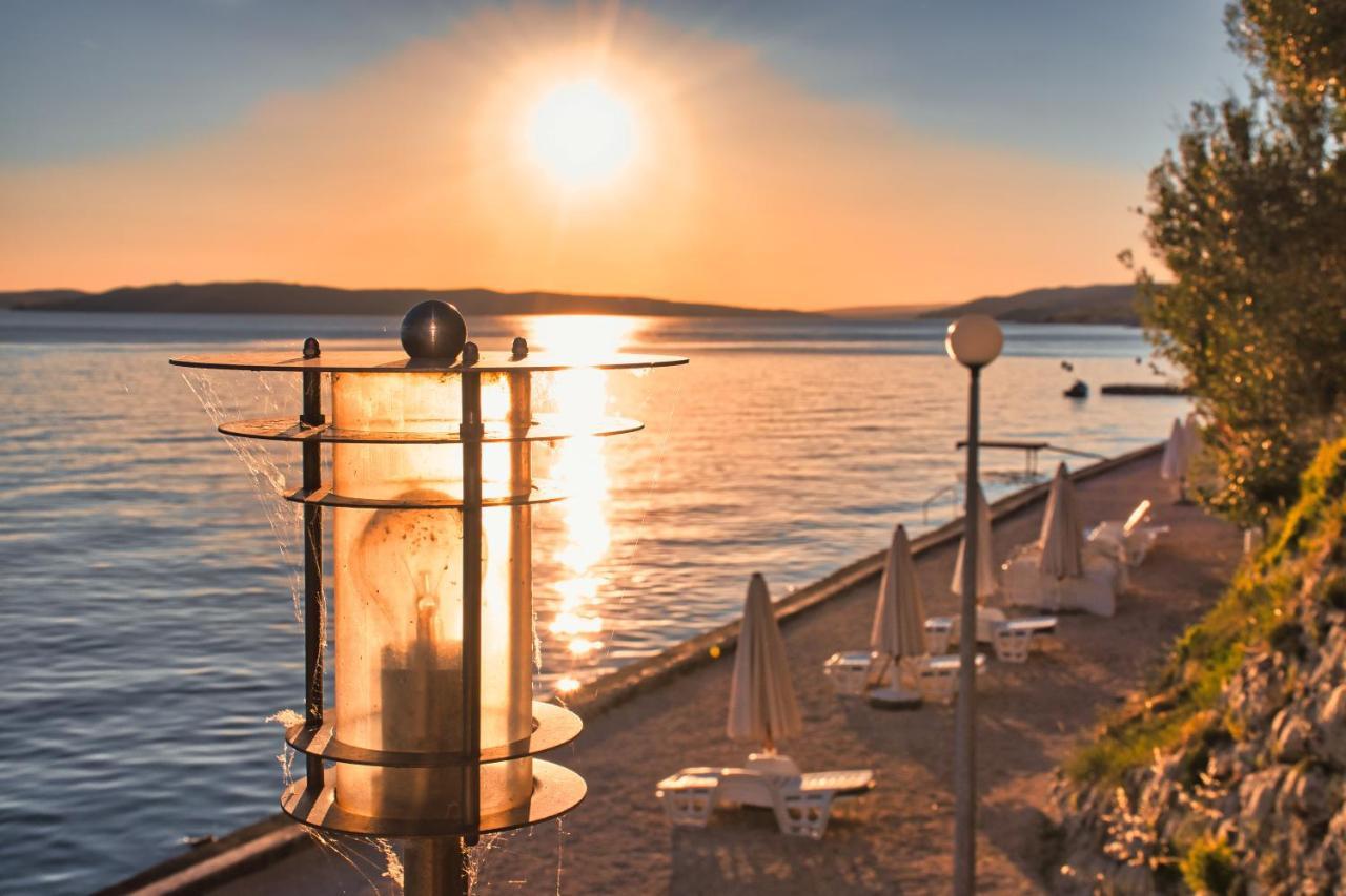 Pension Augustino Miletici Bagian luar foto