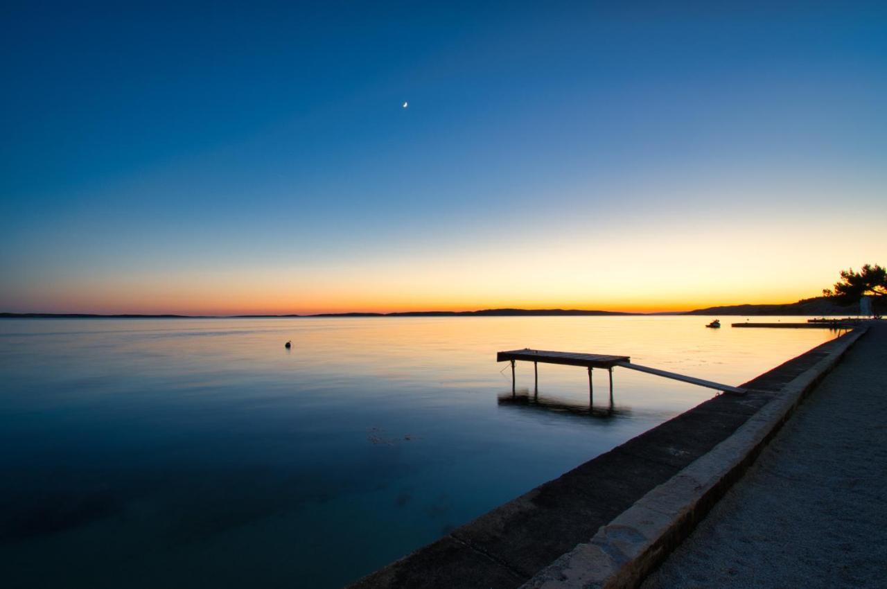 Pension Augustino Miletici Bagian luar foto