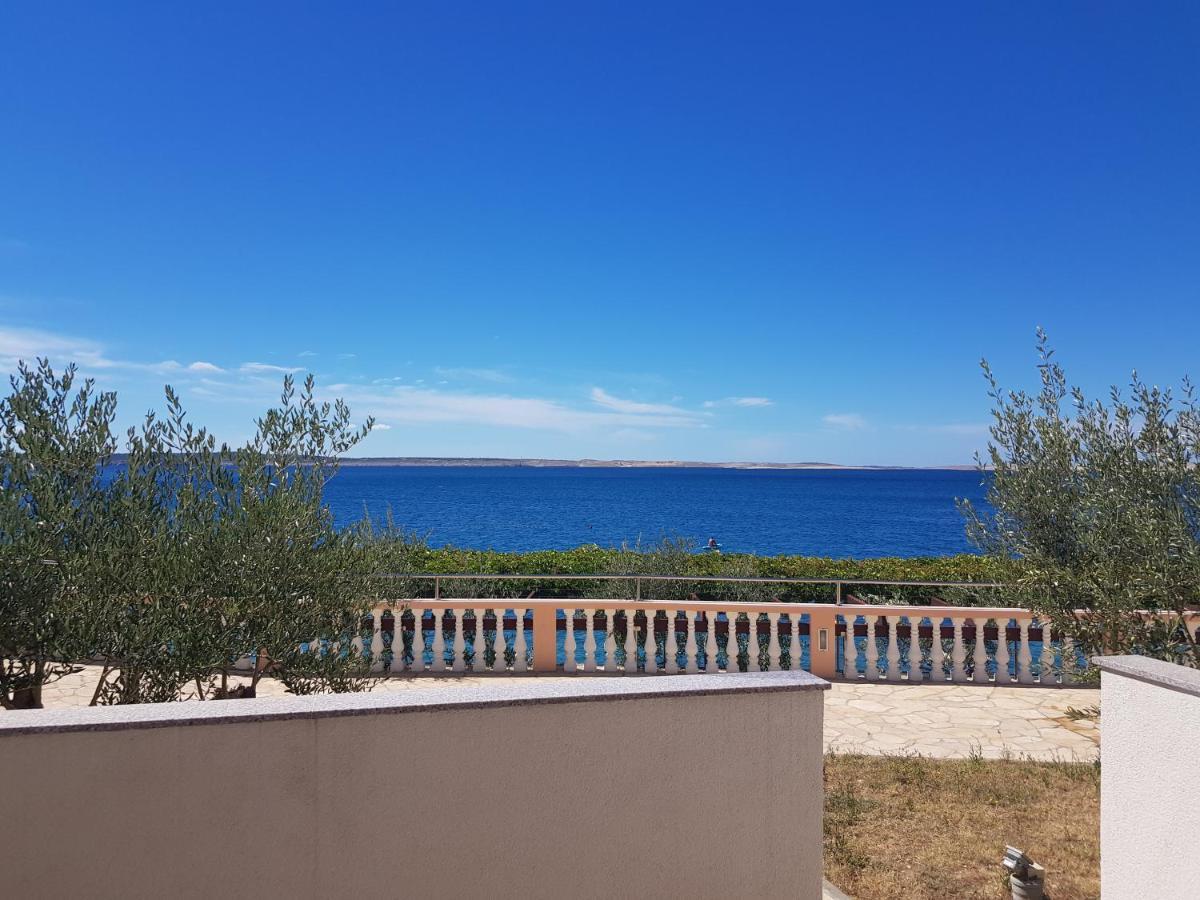 Pension Augustino Miletici Bagian luar foto