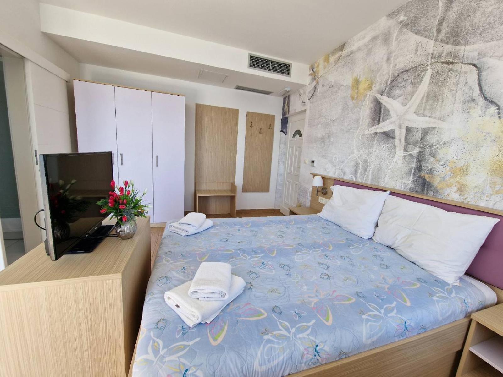 Pension Augustino Miletici Bagian luar foto