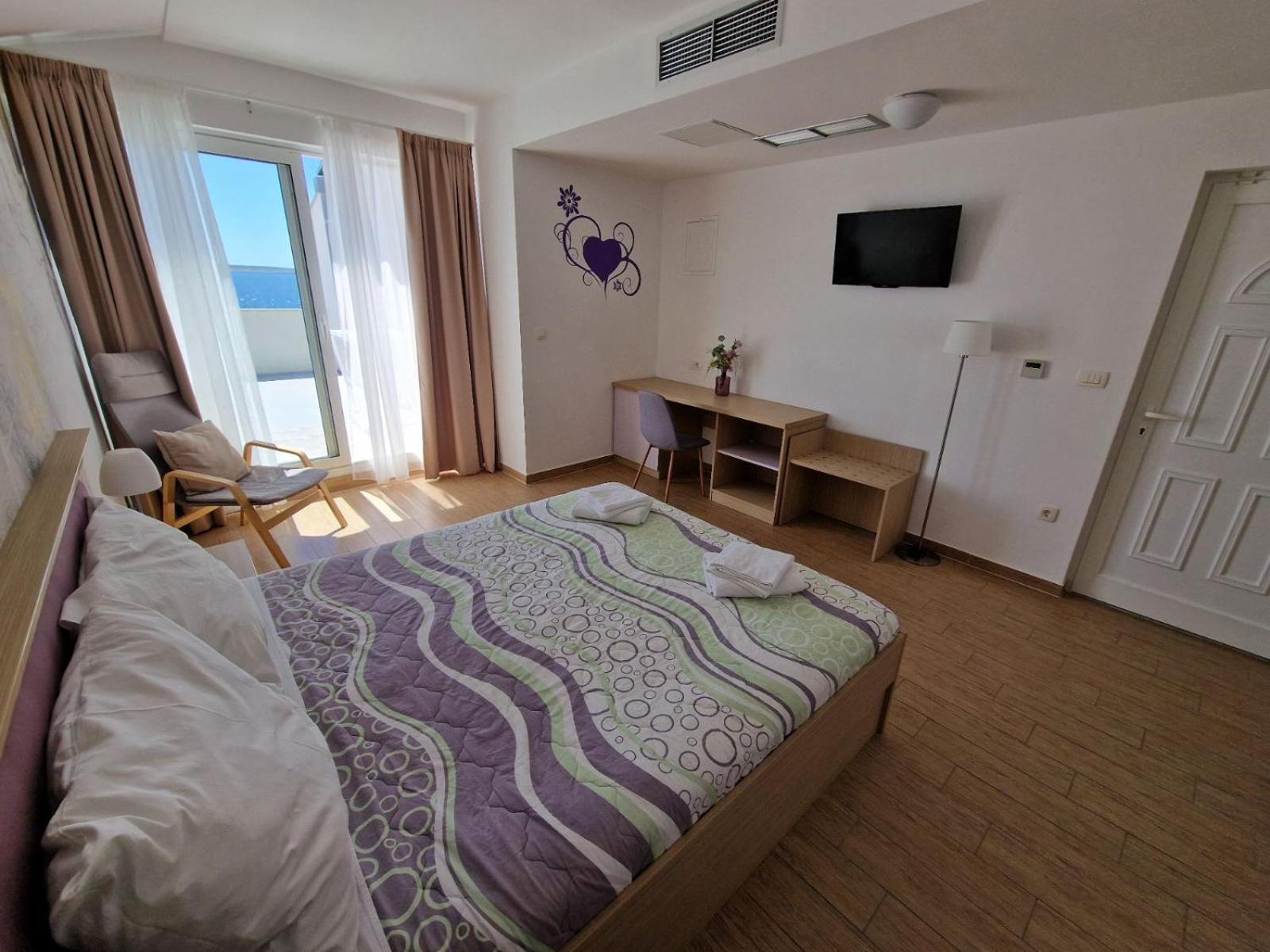 Pension Augustino Miletici Bagian luar foto
