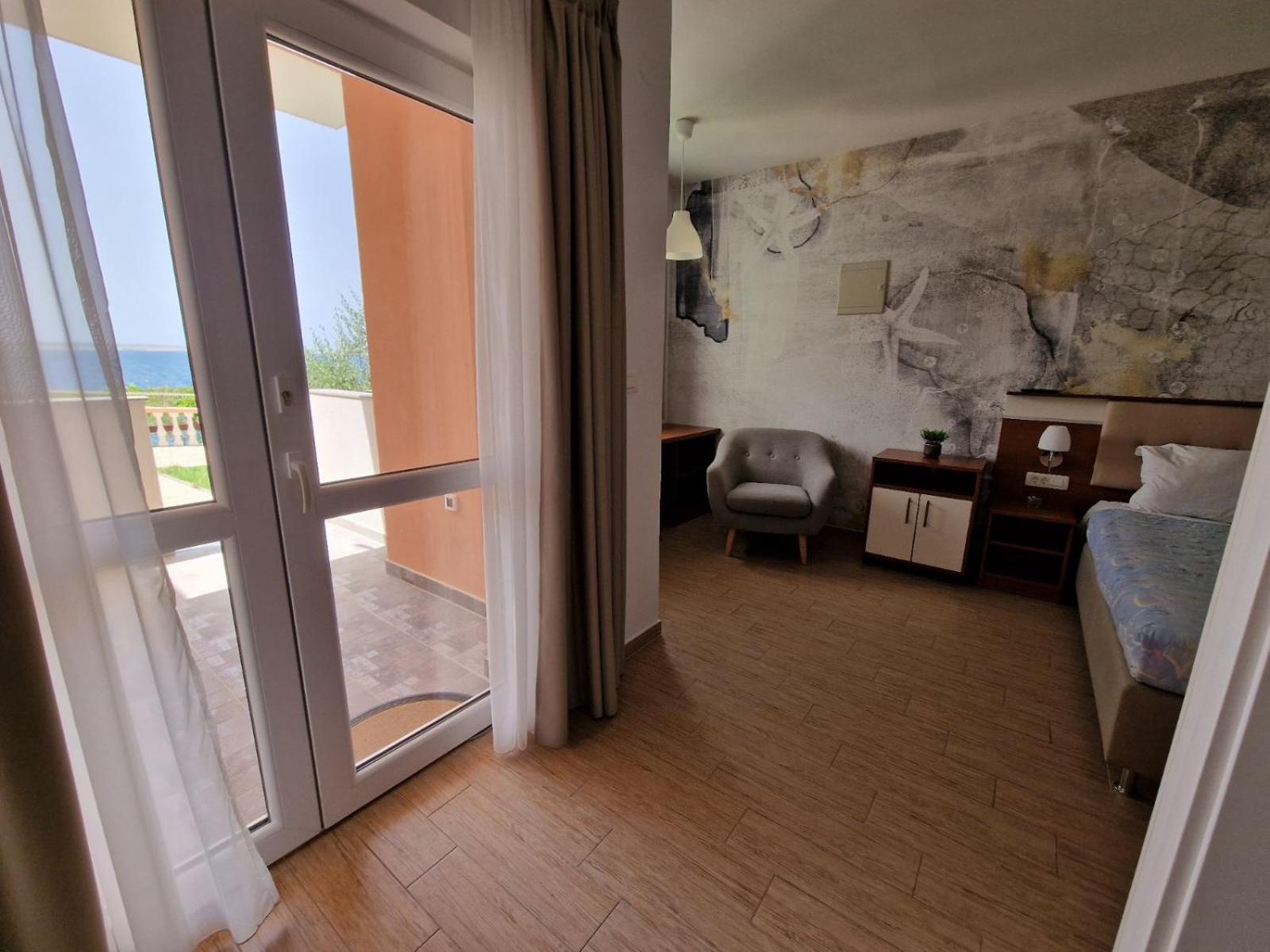Pension Augustino Miletici Bagian luar foto